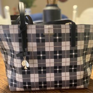 Vintage Kate Spade Plaid Handbag Tote
Very Good Condition - Hardly Carried